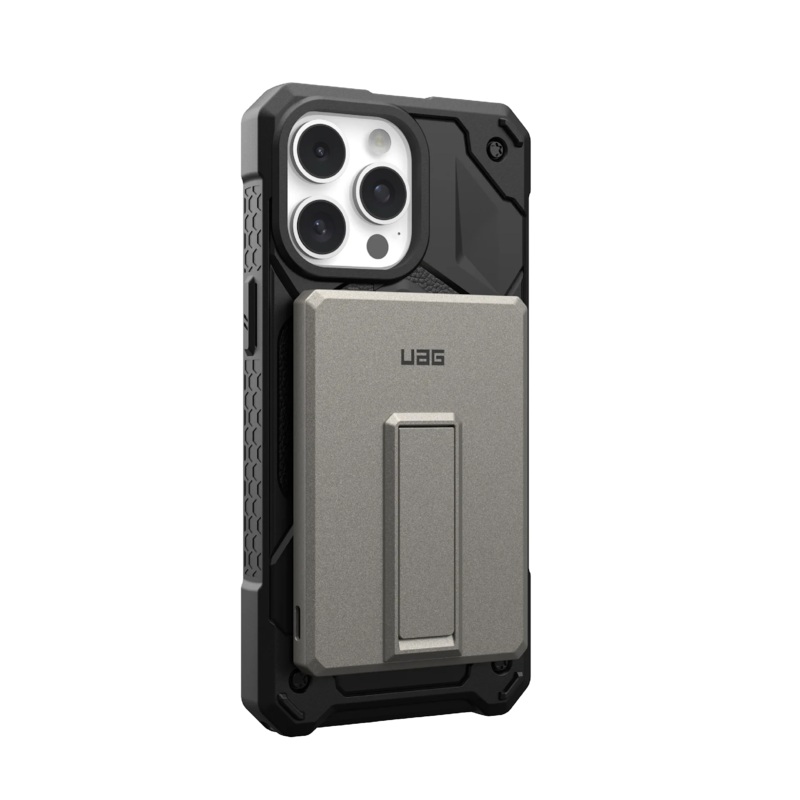 UAG | 9B4417113636 | UAG Ultra Slim 5K Battery + Stand –  Titanium